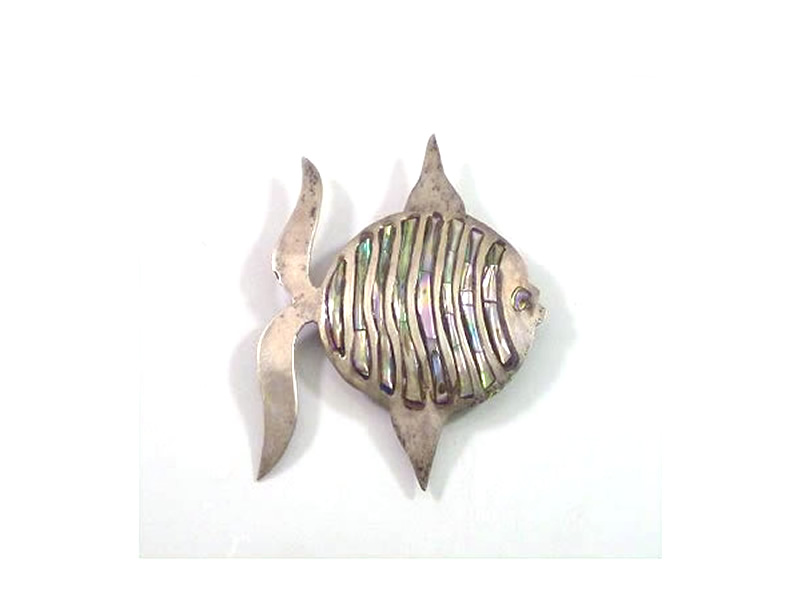 SILVER AND MOTHER OF PEARL BROOCH (1)